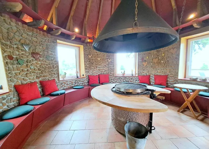 Apartment Flat On Small Farm With Indoor Pool Many Activities,kindwiller