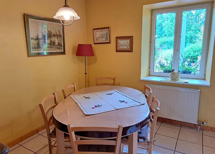 Flat On Small Farm With Indoor Pool Many Activities,kindwiller Apartment *